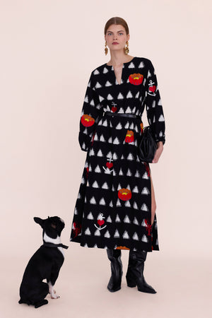Gondi Black Kaftan in XS/S BLACK - Sustainable Fashion by KLEED LOUNGEWEAR