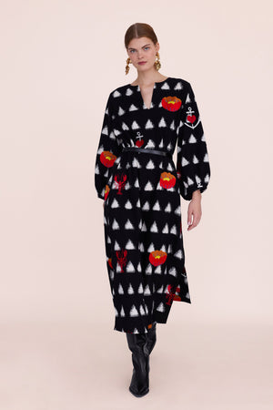 Gondi Black Kaftan in XS/S BLACK - Sustainable Fashion by KLEED LOUNGEWEAR