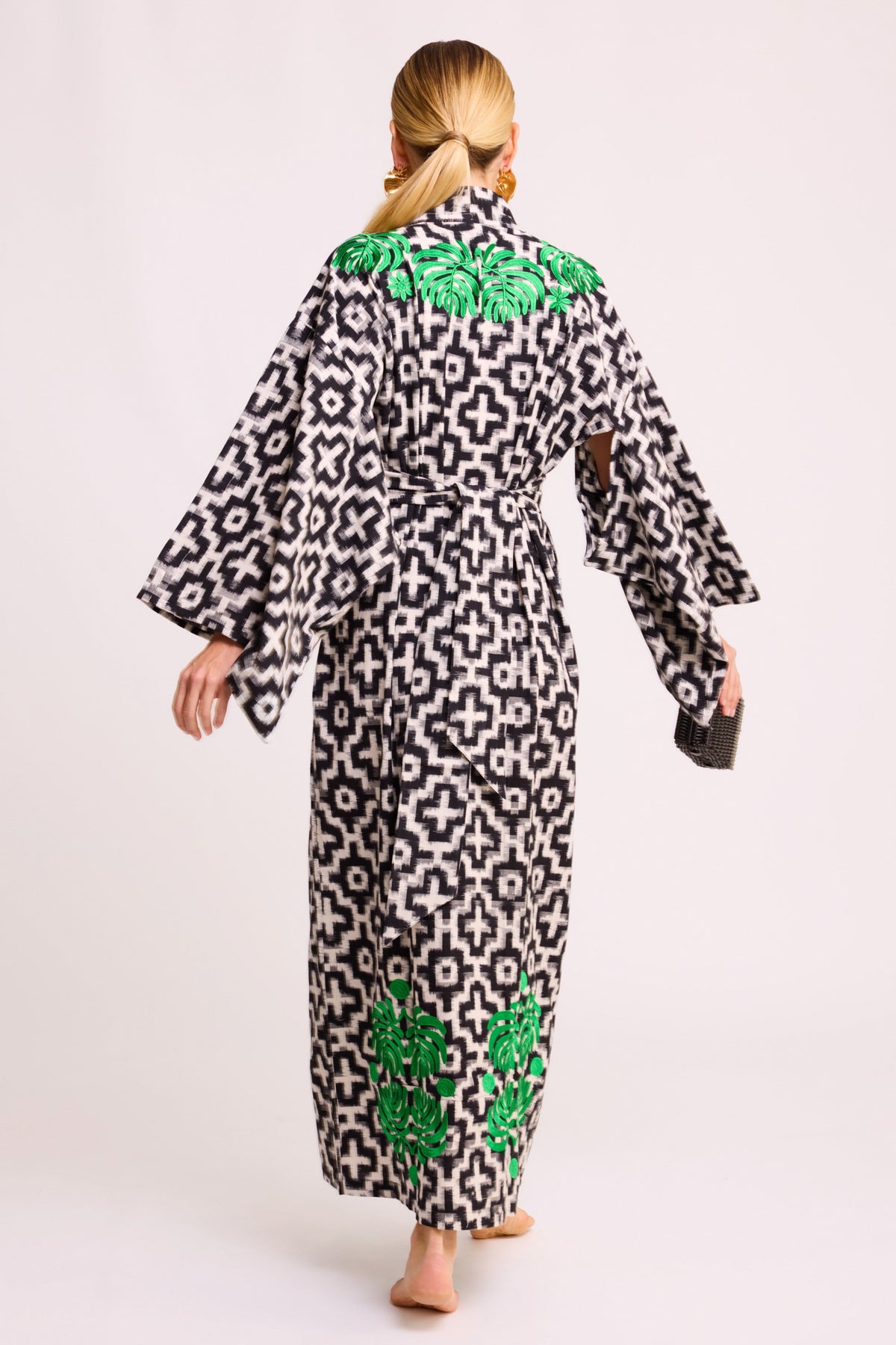 Rodoo White Kimono in S/M WHITE - Sustainable Fashion by KLEED LOUNGEWEAR