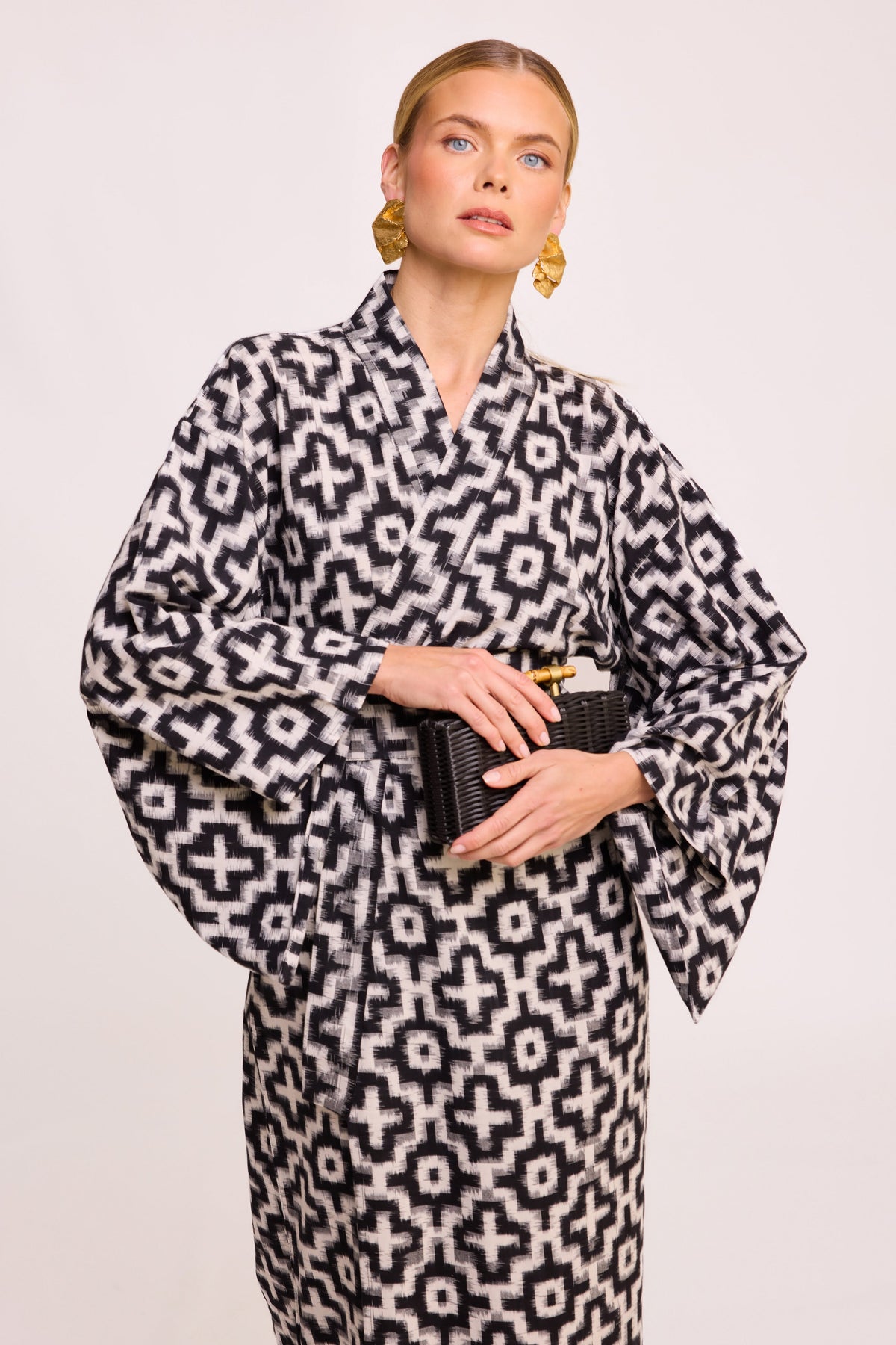 Rodoo White Kimono in S/M WHITE - Sustainable Fashion by KLEED LOUNGEWEAR