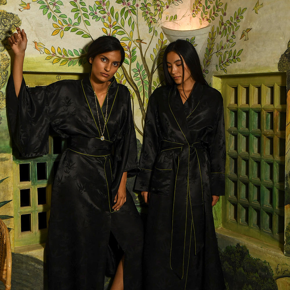 black robe dress PRE ORDER