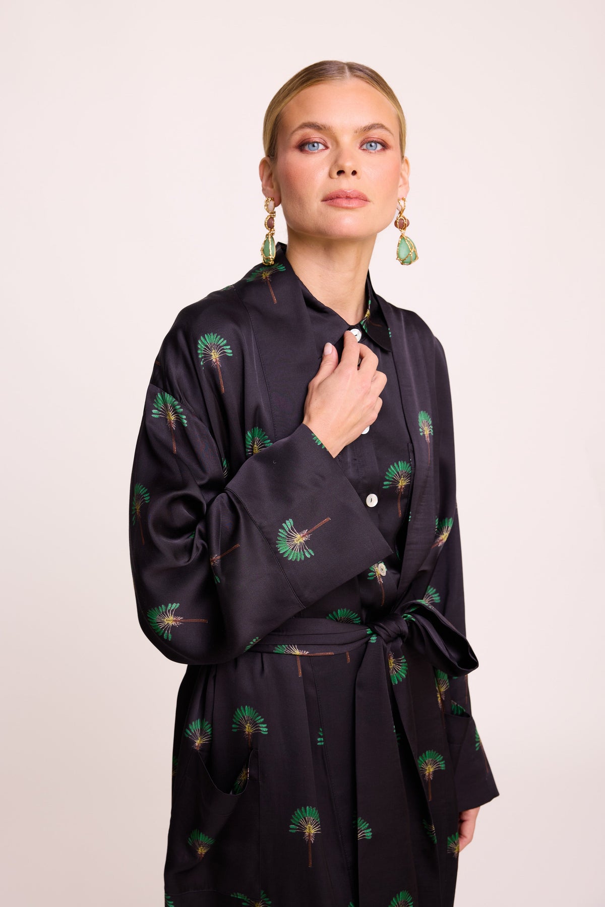 Khajoor Robe in SMALL BLACK - Sustainable Fashion by KLEED LOUNGEWEAR