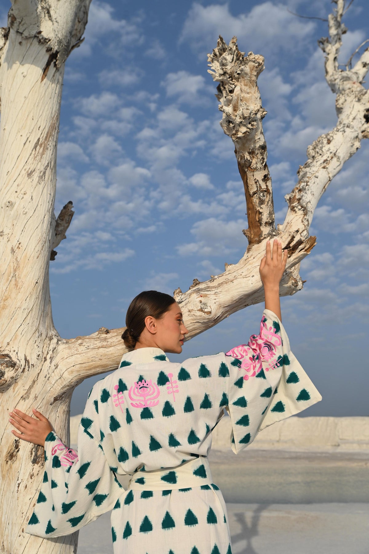 Emerald Savannah Naya Kimono in XS/S EMERALD - Sustainable Fashion by KLEED LOUNGEWEAR