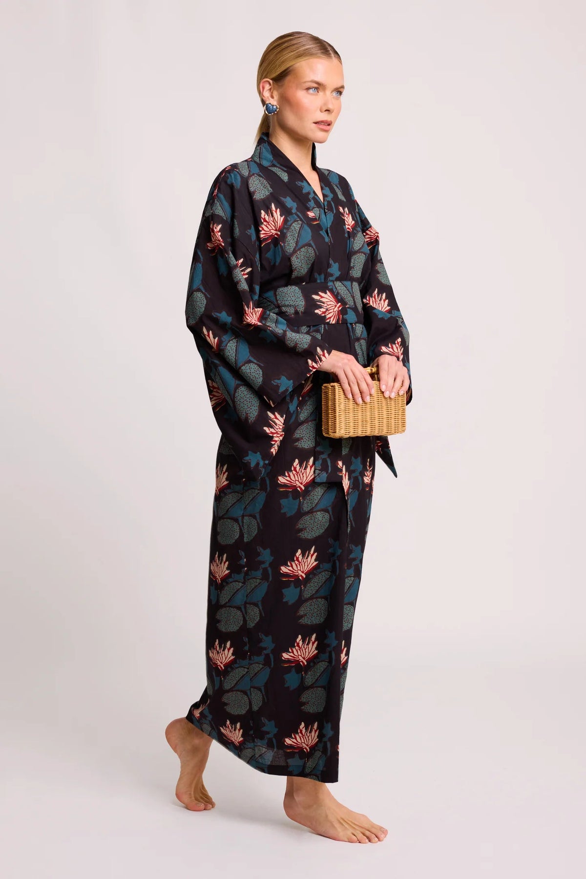 Naula Black Pyjama in XS/S BLACK - Sustainable Fashion by KLEED LOUNGEWEAR
