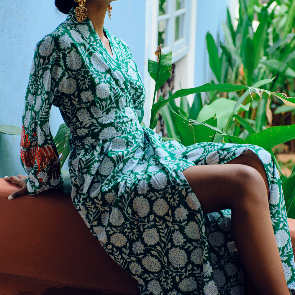 
                      
                        Emerald Kandy Kimono [KLEED]
                      
                    