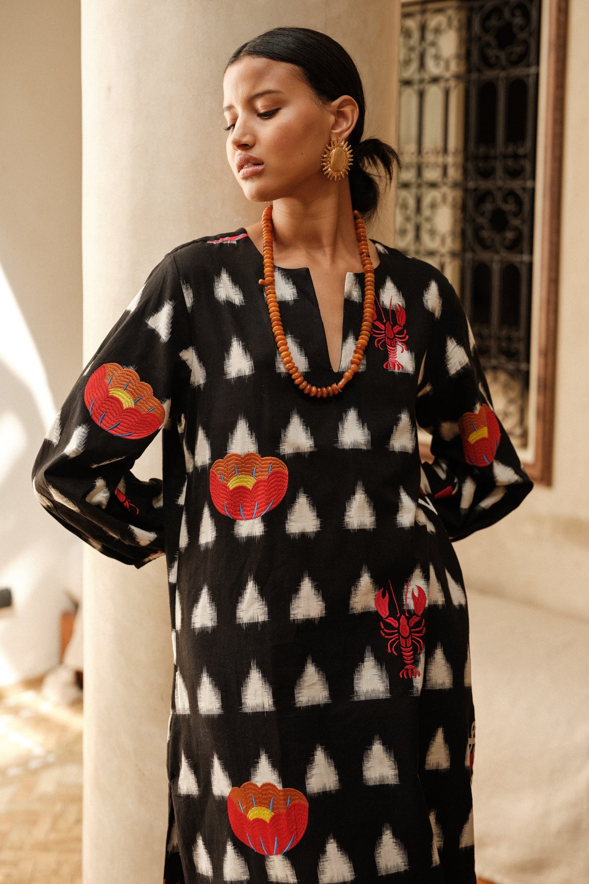 Gondi Black Kaftan in XS/S BLACK - Sustainable Fashion by KLEED LOUNGEWEAR
