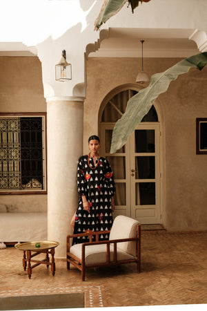Gondi Black Kaftan in XS/S BLACK - Sustainable Fashion by KLEED LOUNGEWEAR