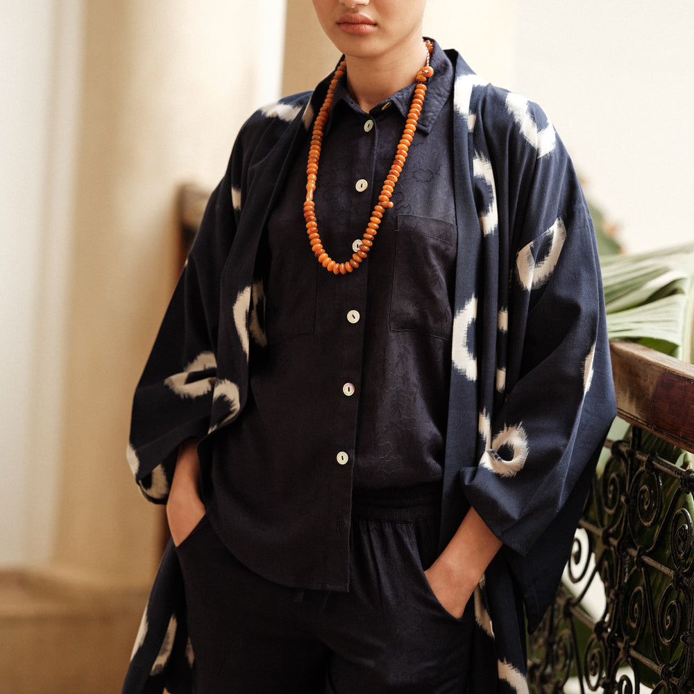 
                      
                        Blue Manda Short Kimono [KLEED]
                      
                    