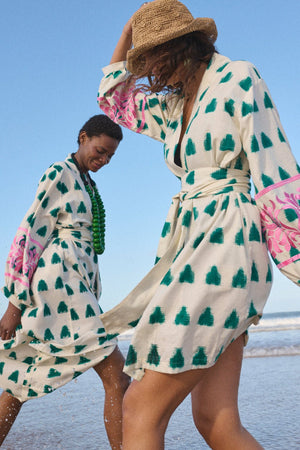 Emerald Savannah Short Kimono in XS/S GREEN - Sustainable Fashion by KLEED LOUNGEWEAR