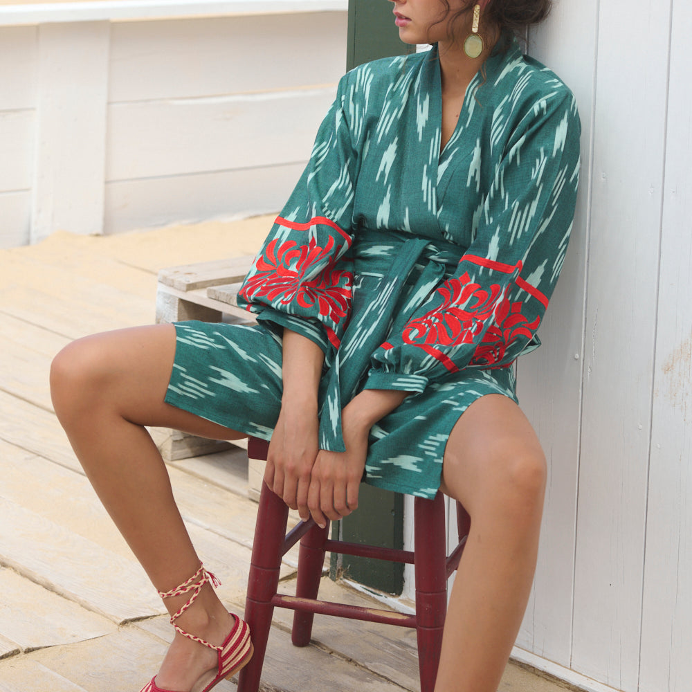 
                      
                        Zimbabwe Kandy Short Kimono [KLEED]
                      
                    