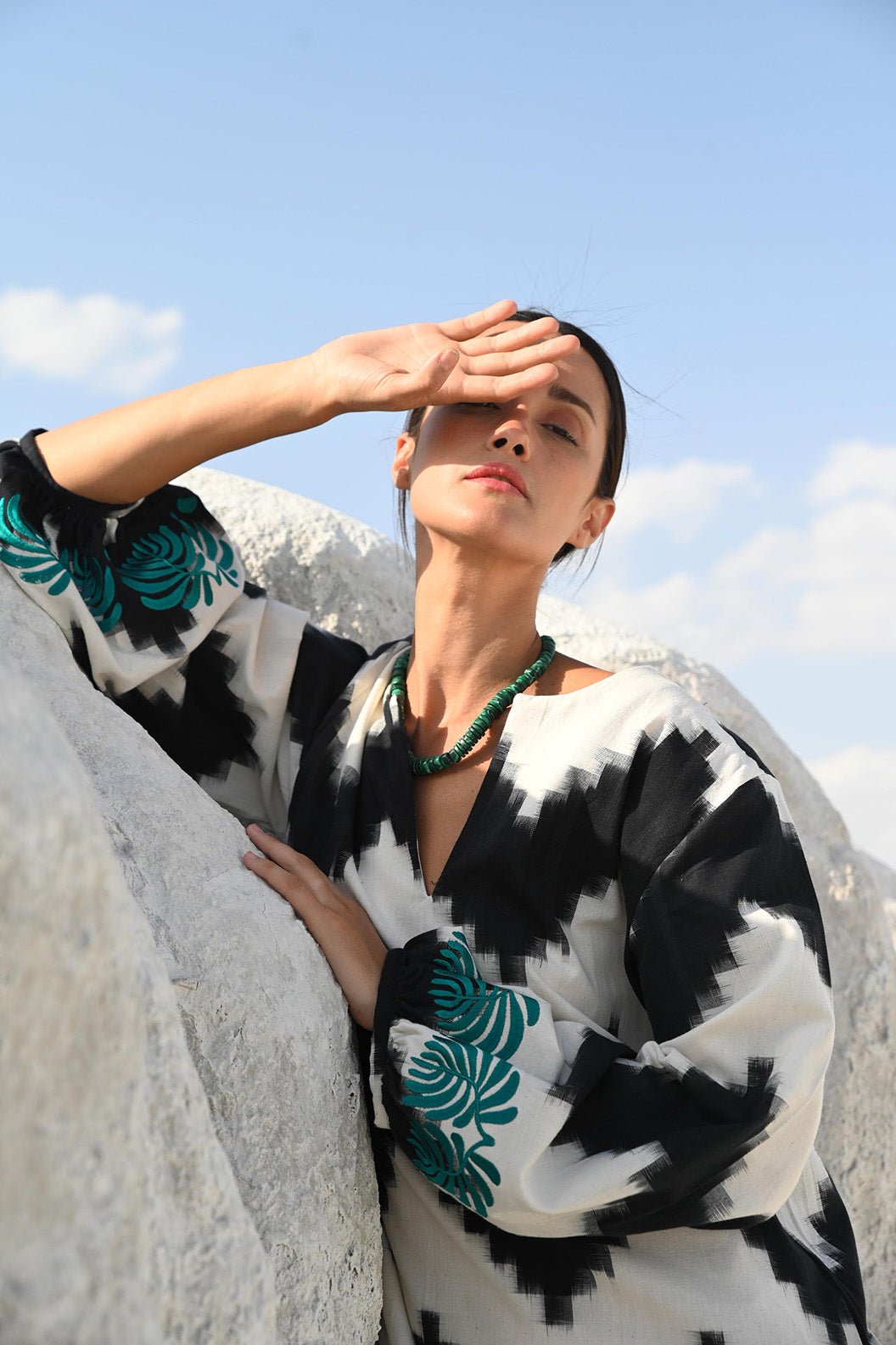 Gadisar Black Kaftan in S/M BLACK - Sustainable Fashion by KLEED LOUNGEWEAR