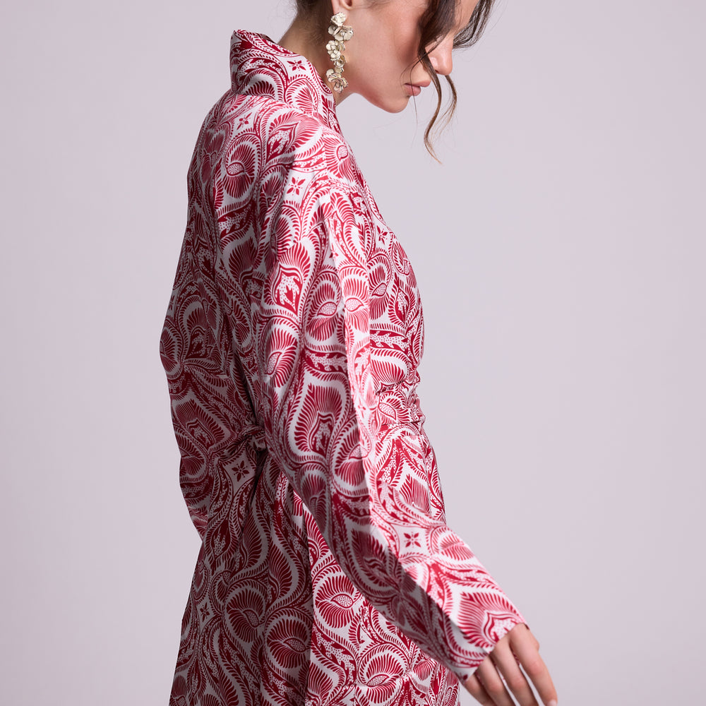 
                      
                        Kushee Red Robe [KLEED]
                      
                    