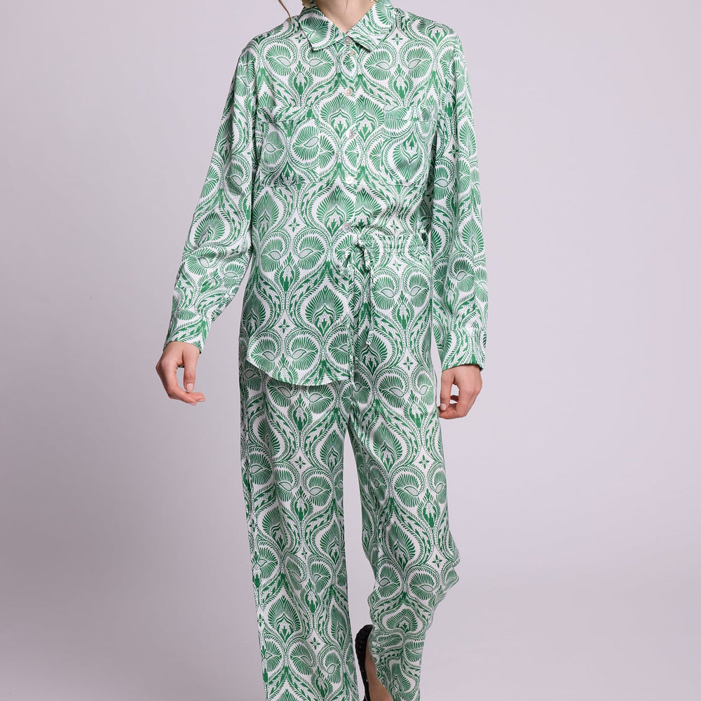 
                      
                        Kushee Green Pyjama in EXTRA SMALL GREEN - Sustainable Fashion by KLEED LOUNGEWEAR
                      
                    