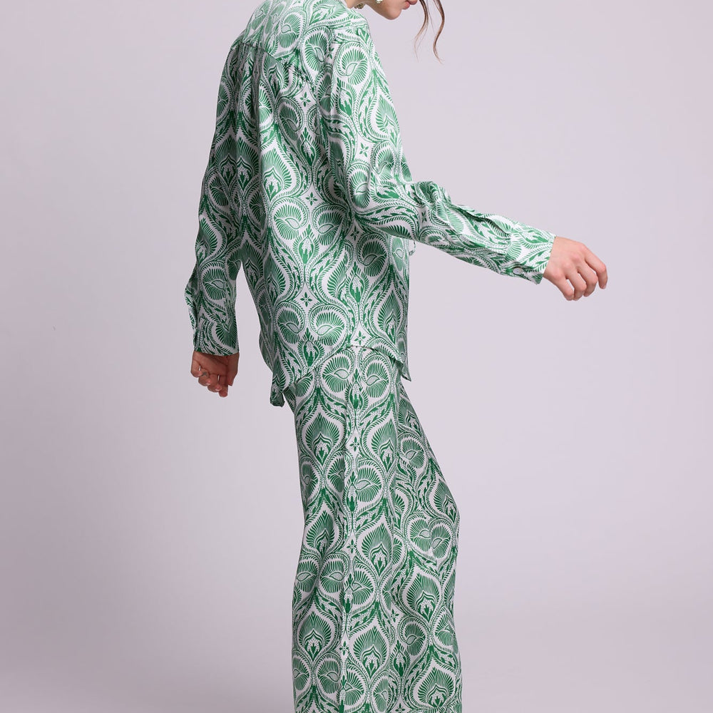 
                      
                        Kushee Green Pyjama in EXTRA SMALL GREEN - Sustainable Fashion by KLEED LOUNGEWEAR
                      
                    