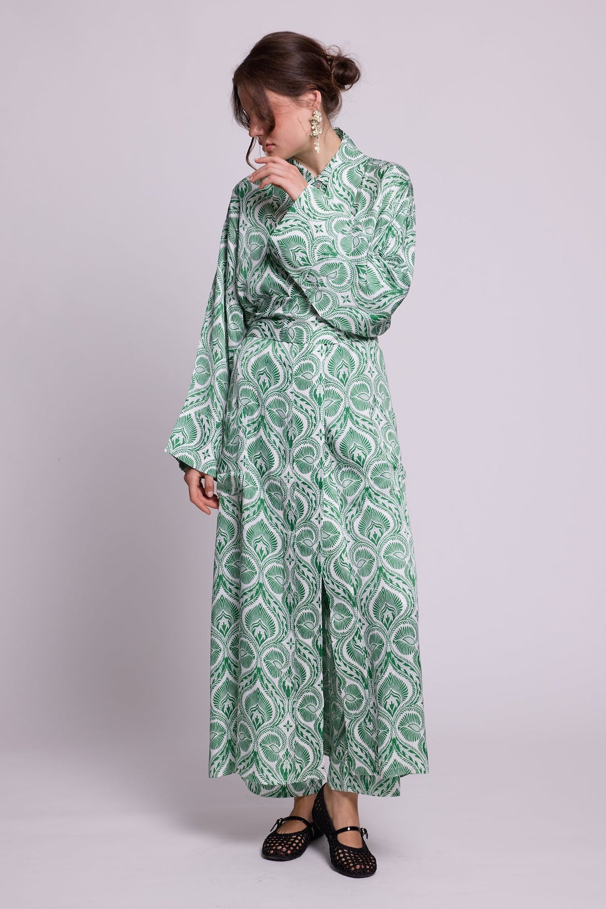 Kushee Green Robe in SMALL GREEN - Sustainable Fashion by KLEED LOUNGEWEAR
