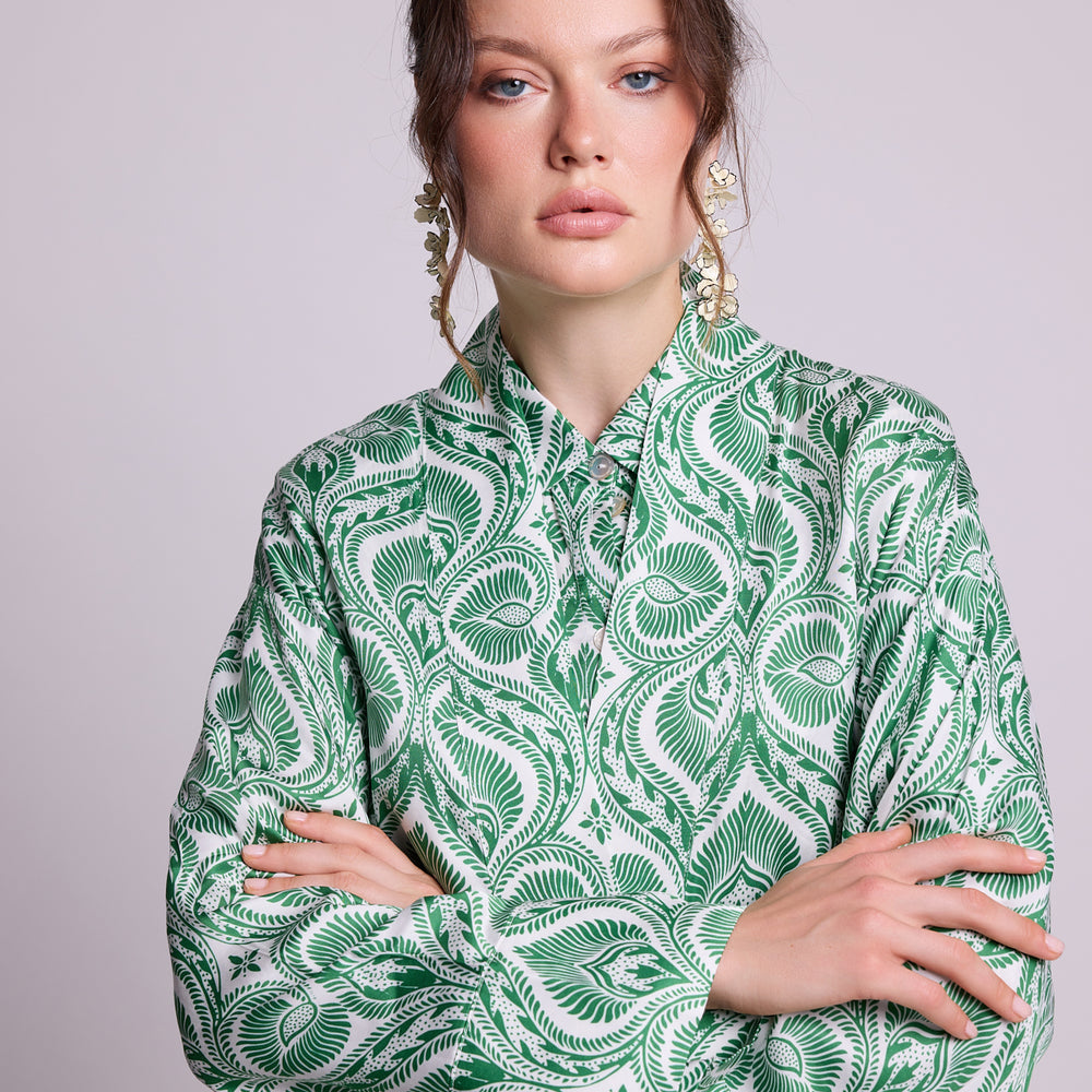
                      
                        Kushee Green Robe [KLEED]
                      
                    