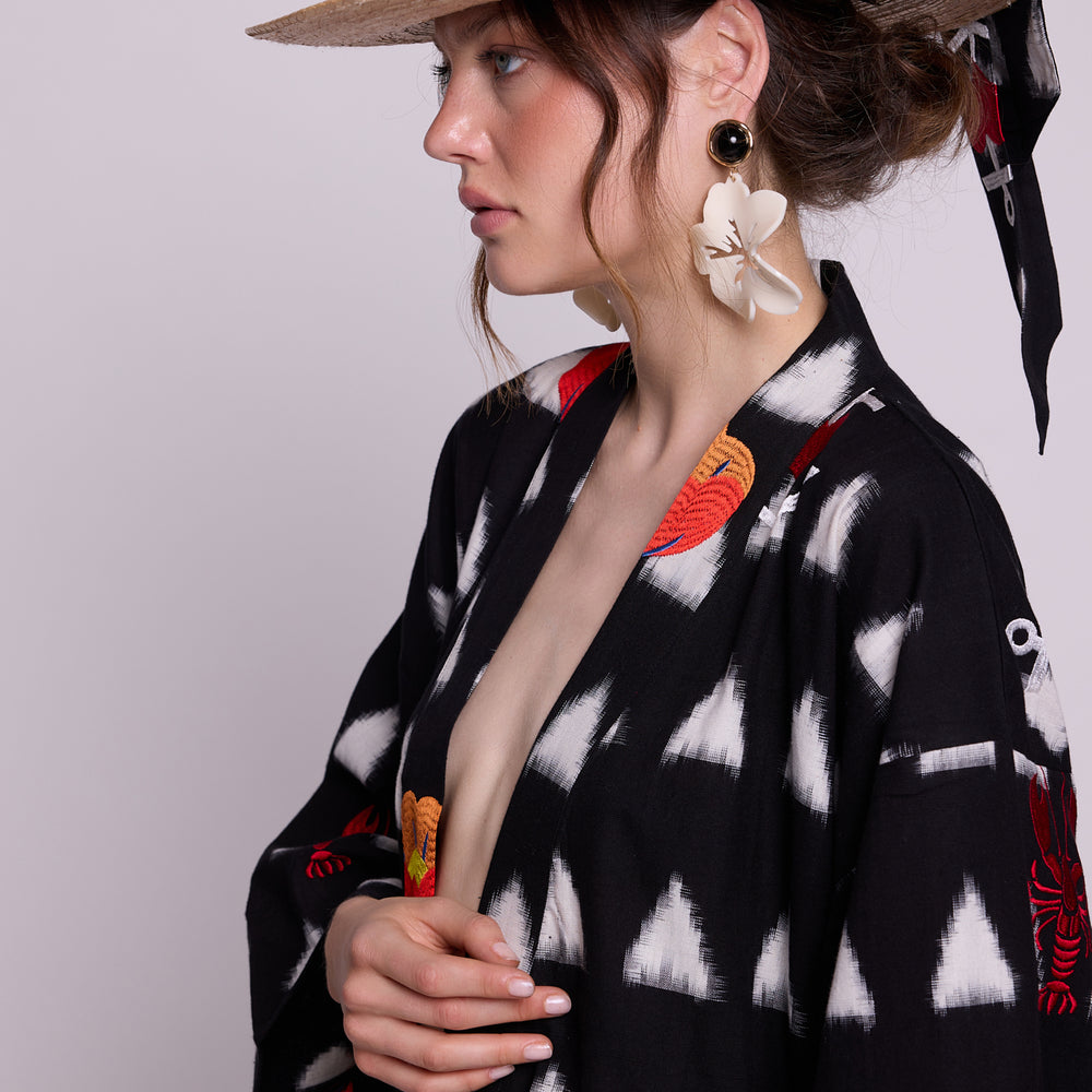 
                      
                        Gondi Black Short Kimono [KLEED]
                      
                    
