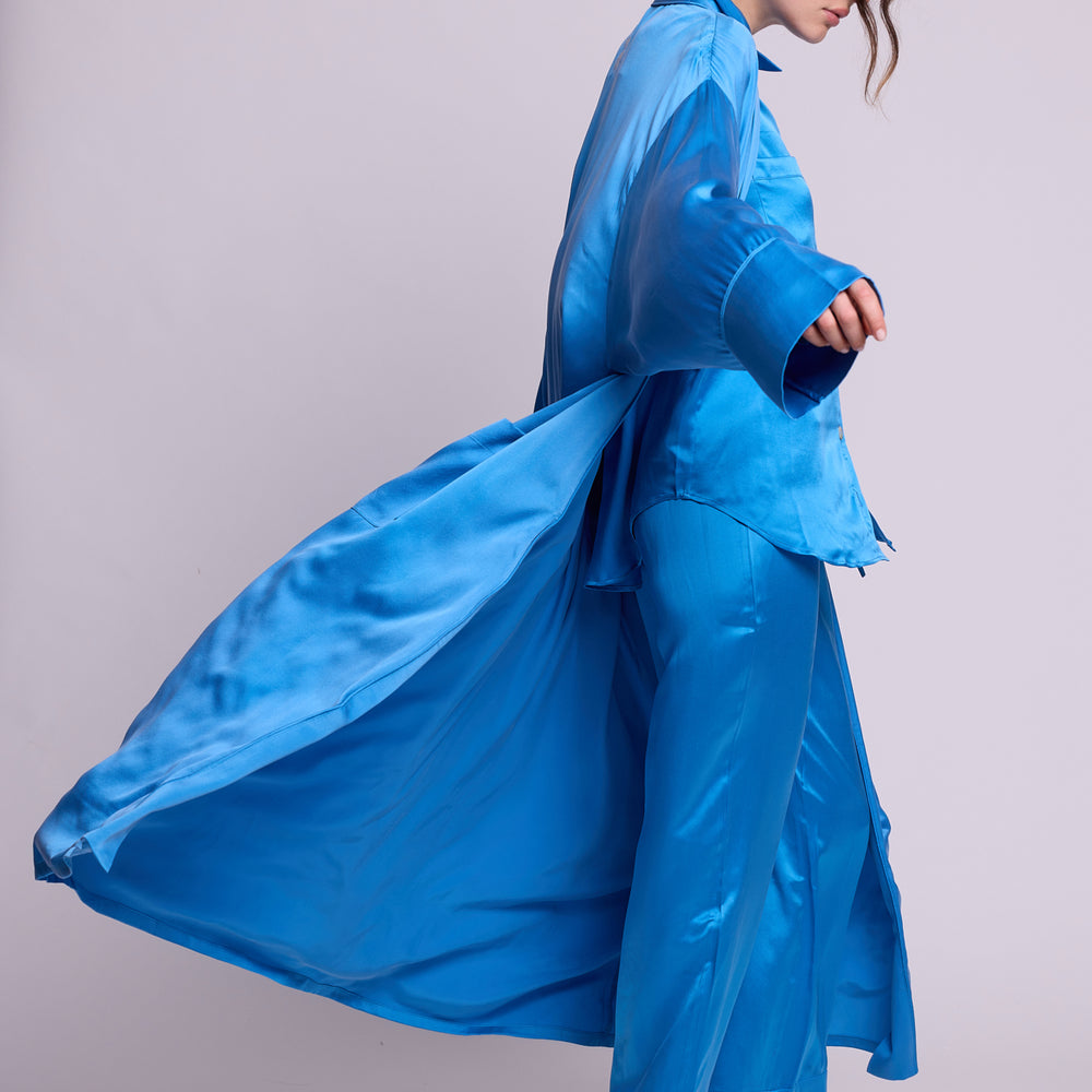 
                      
                        Jamun Blue Robe [KLEED]
                      
                    