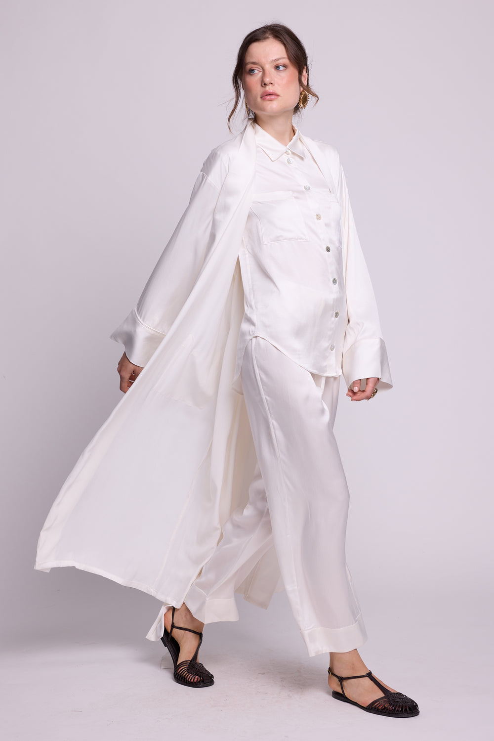 Jamun White Robe [KLEED]