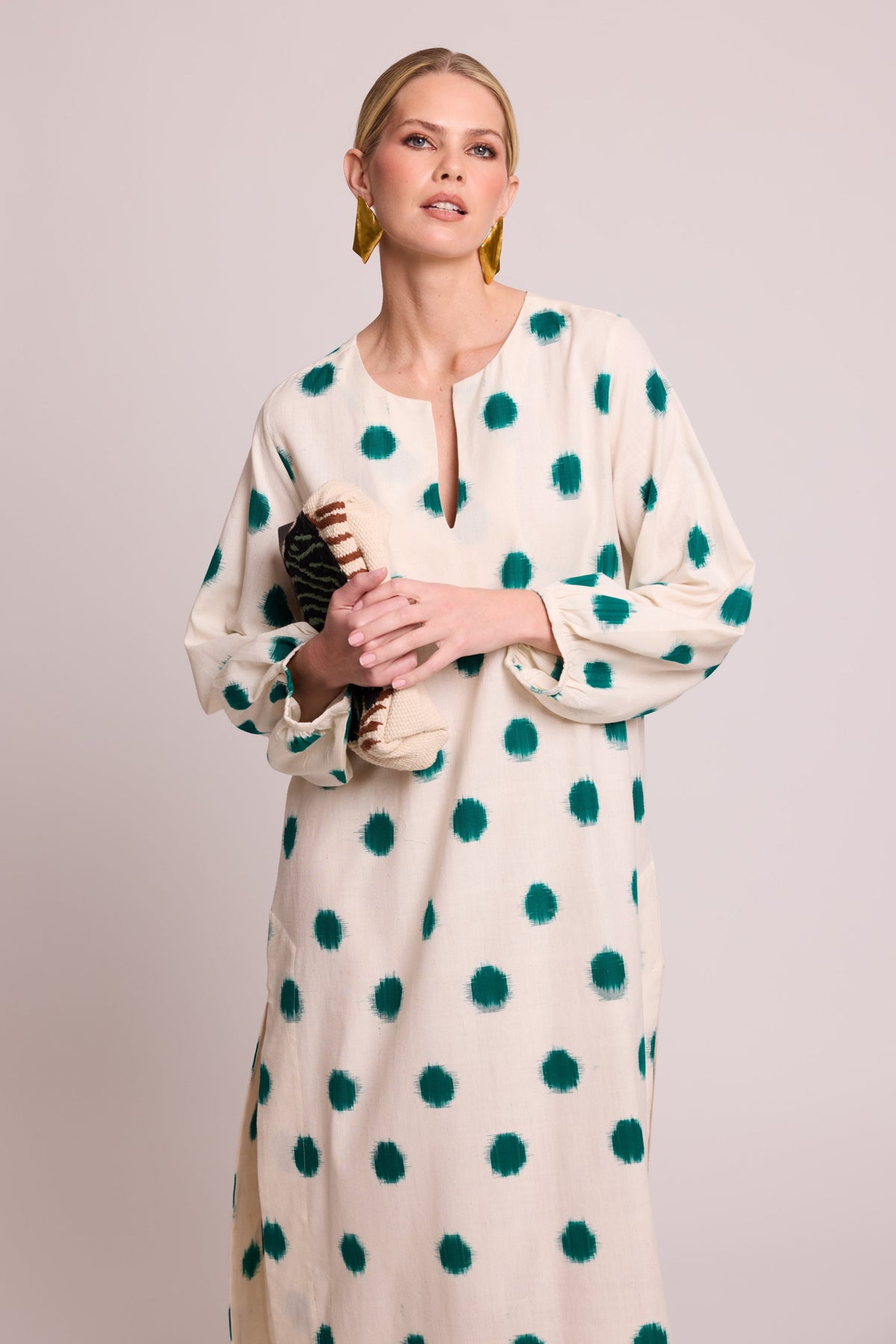 Nagar Green Kaftan in XS/S GREEN - Sustainable Fashion by KLEED LOUNGEWEAR
