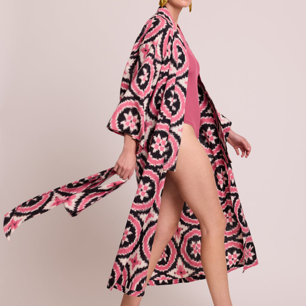 
                      
                        Malai Pink Kimono [KLEED]
                      
                    