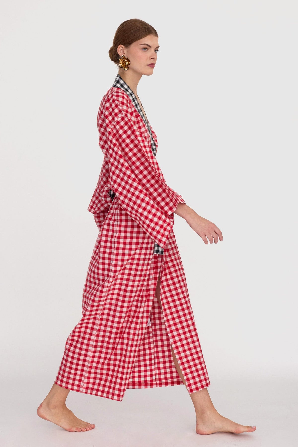 Ambar Red Kimono in S/M RED - Sustainable Fashion by KLEED LOUNGEWEAR