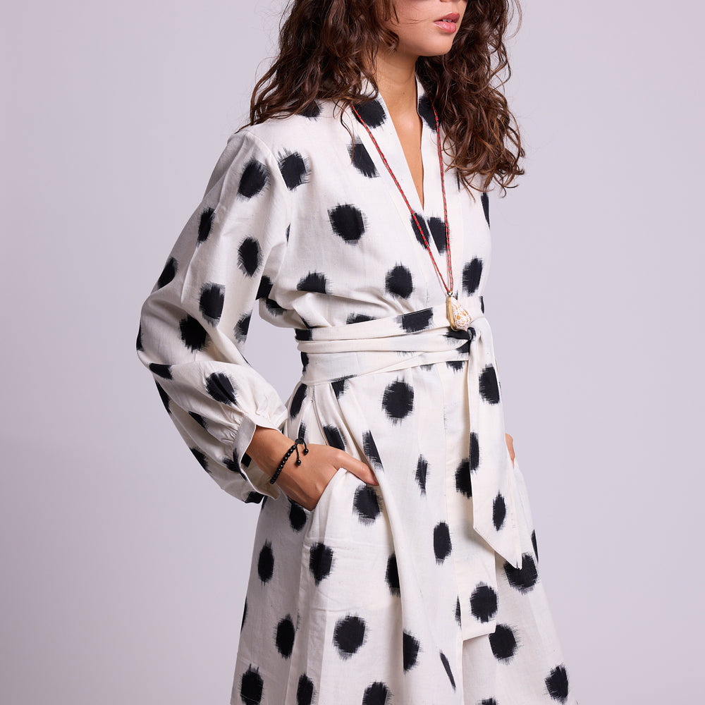 
                      
                        Black Dots Short Kimono [KLEED]
                      
                    