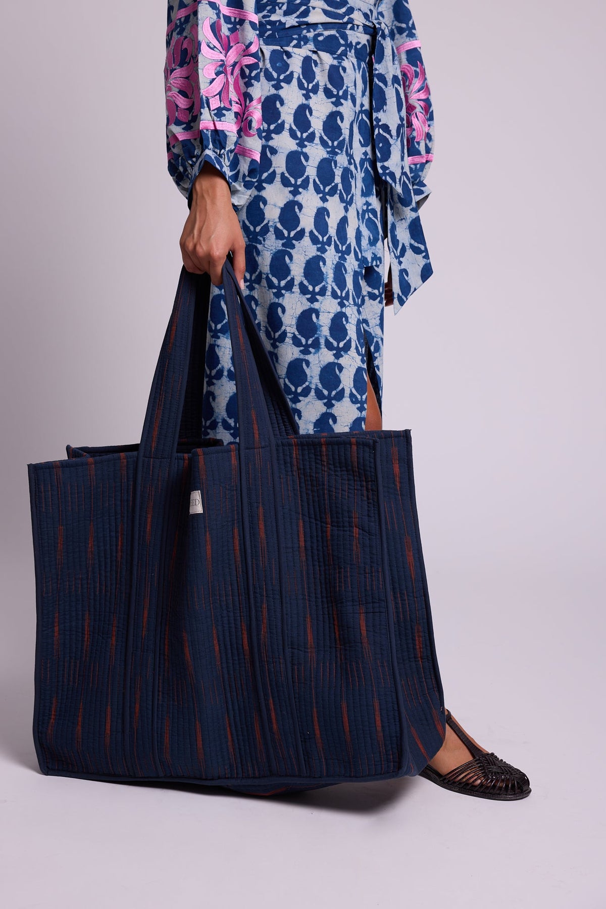 Brick Blues Weekender in ONE SIZE DARK BLUE - Sustainable Fashion by KLEED LOUNGEWEAR