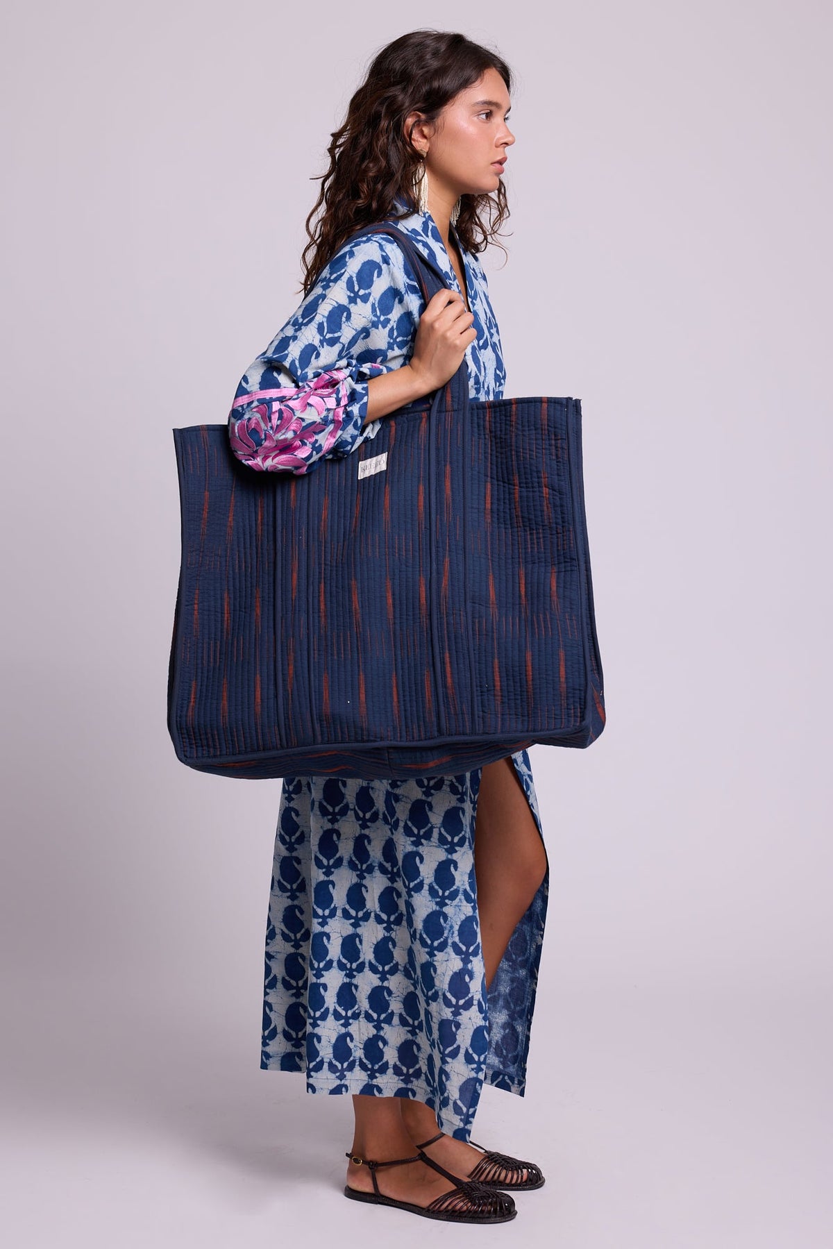Brick Blues Weekender in ONE SIZE DARK BLUE - Sustainable Fashion by KLEED LOUNGEWEAR
