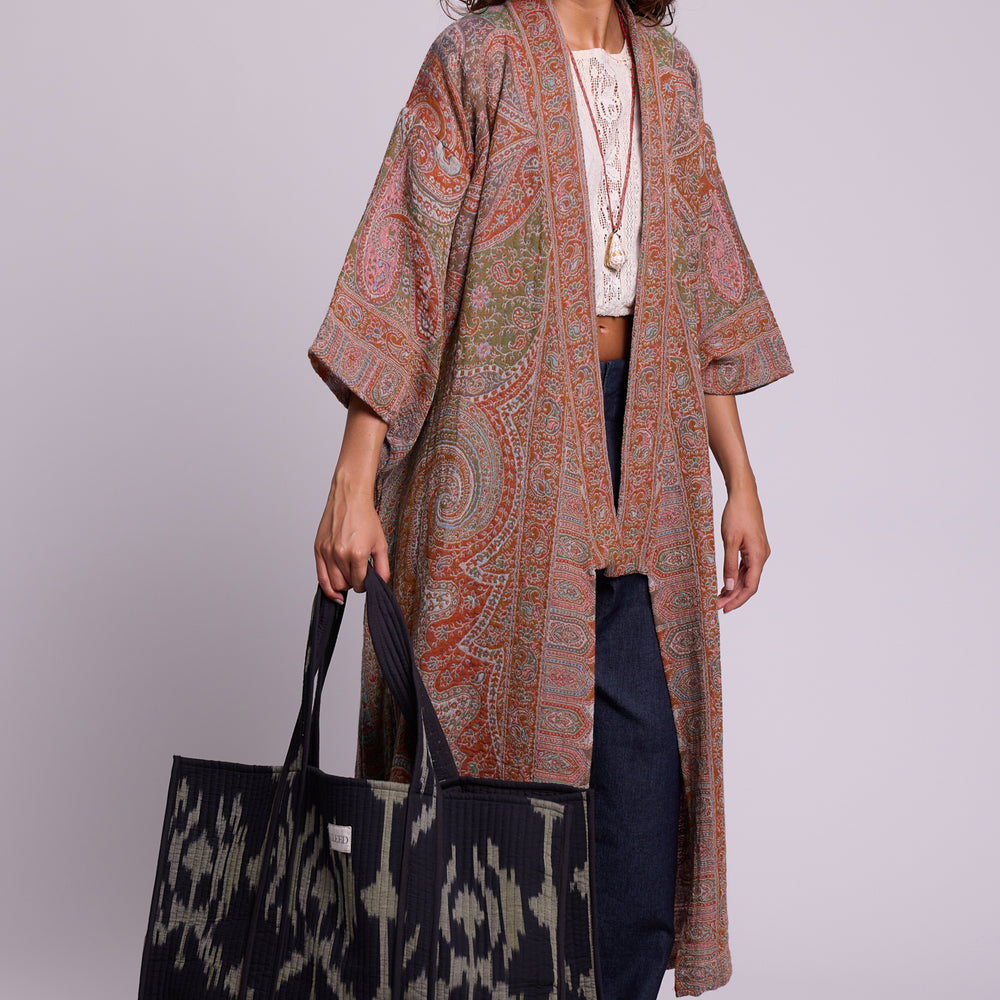 
                      
                        Salmon Paisley Kimono Coat [KLEED]
                      
                    