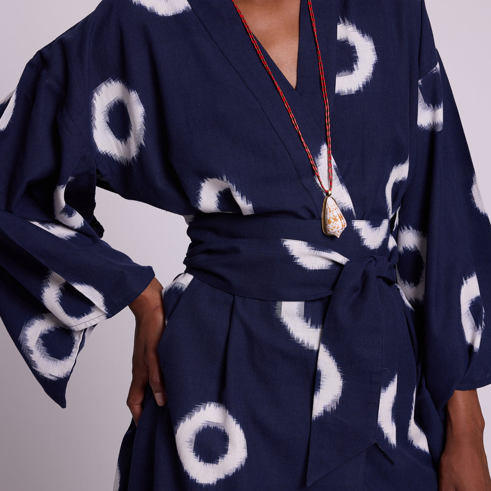 
                      
                        Blue Manda Short Kimono [KLEED]
                      
                    