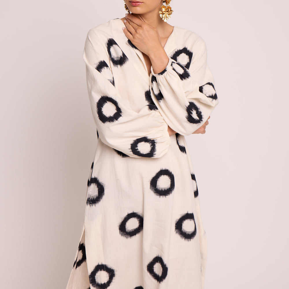 
                      
                        Nagar Black Kaftan [KLEED]
                      
                    