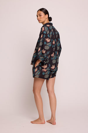 Naula Black Pyjama in XS/S BLACK - Sustainable Fashion by KLEED LOUNGEWEAR