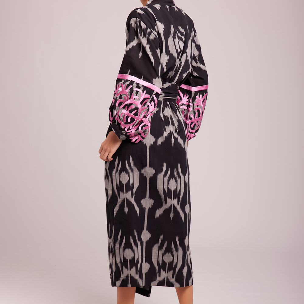 
                      
                        Dharti Black Kimono
                      
                    