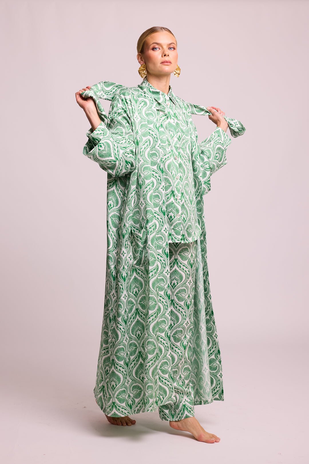 Kushee Green Robe in SMALL GREEN - Sustainable Fashion by KLEED LOUNGEWEAR
