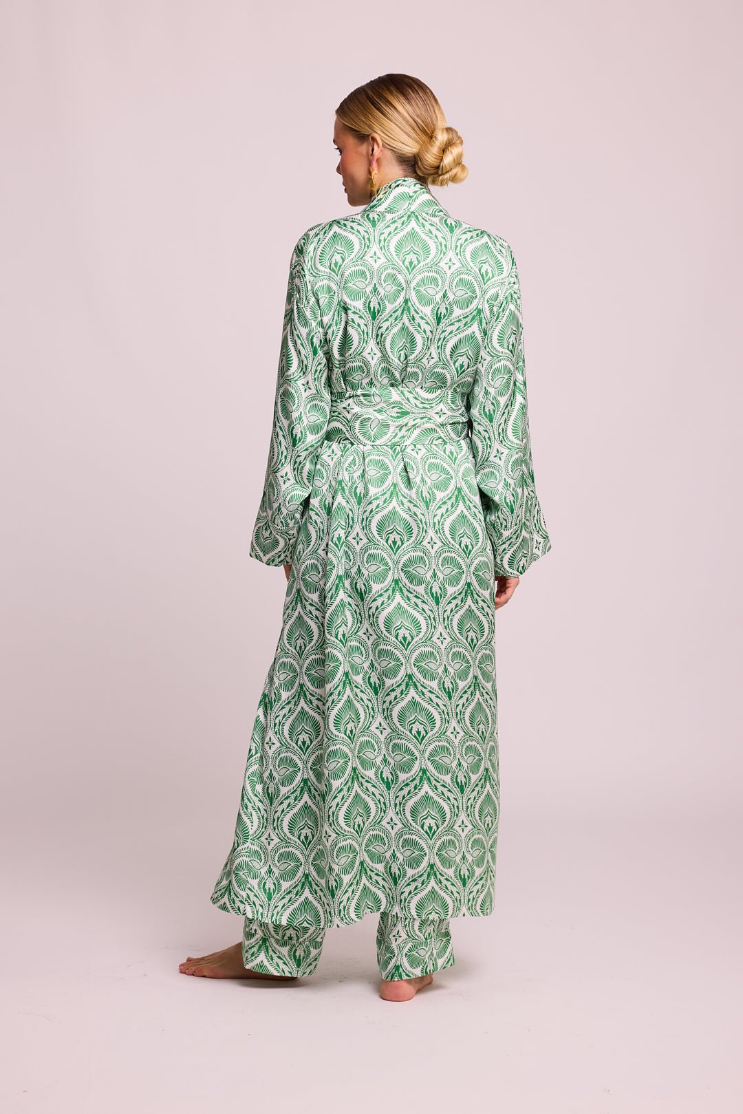 Kushee Green Robe in SMALL GREEN - Sustainable Fashion by KLEED LOUNGEWEAR