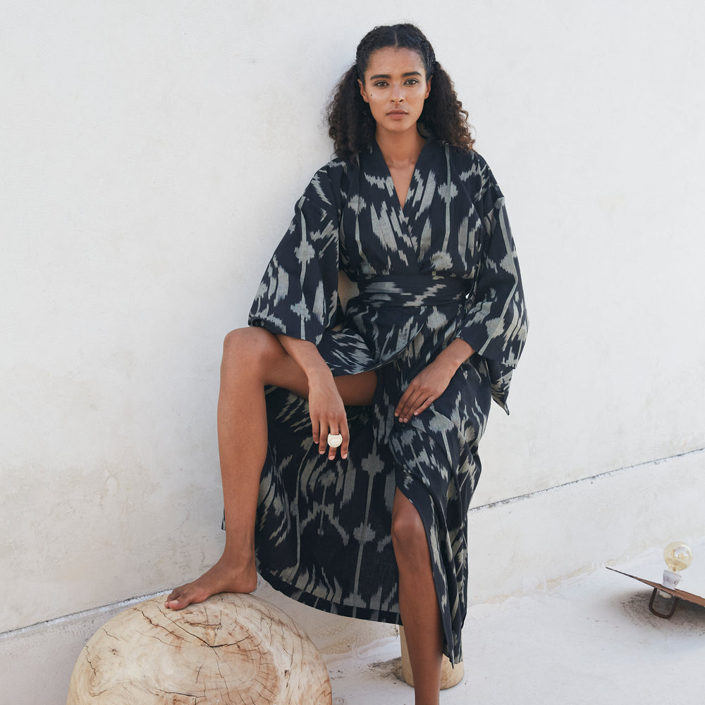 
                      
                        Congo Naya Kimono
                      
                    