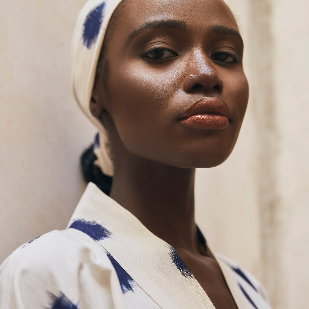 
                      
                        Blue Dots Bee Kimono in XS/S BLUE - Sustainable Fashion by KLEED LOUNGEWEAR
                      
                    