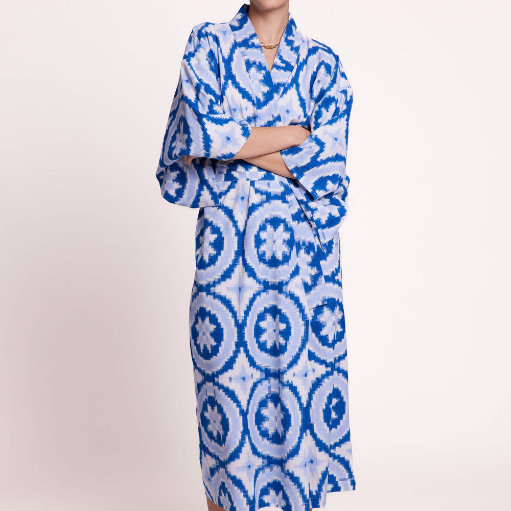 
                      
                        Malai Blue Kimono [KLEED]
                      
                    