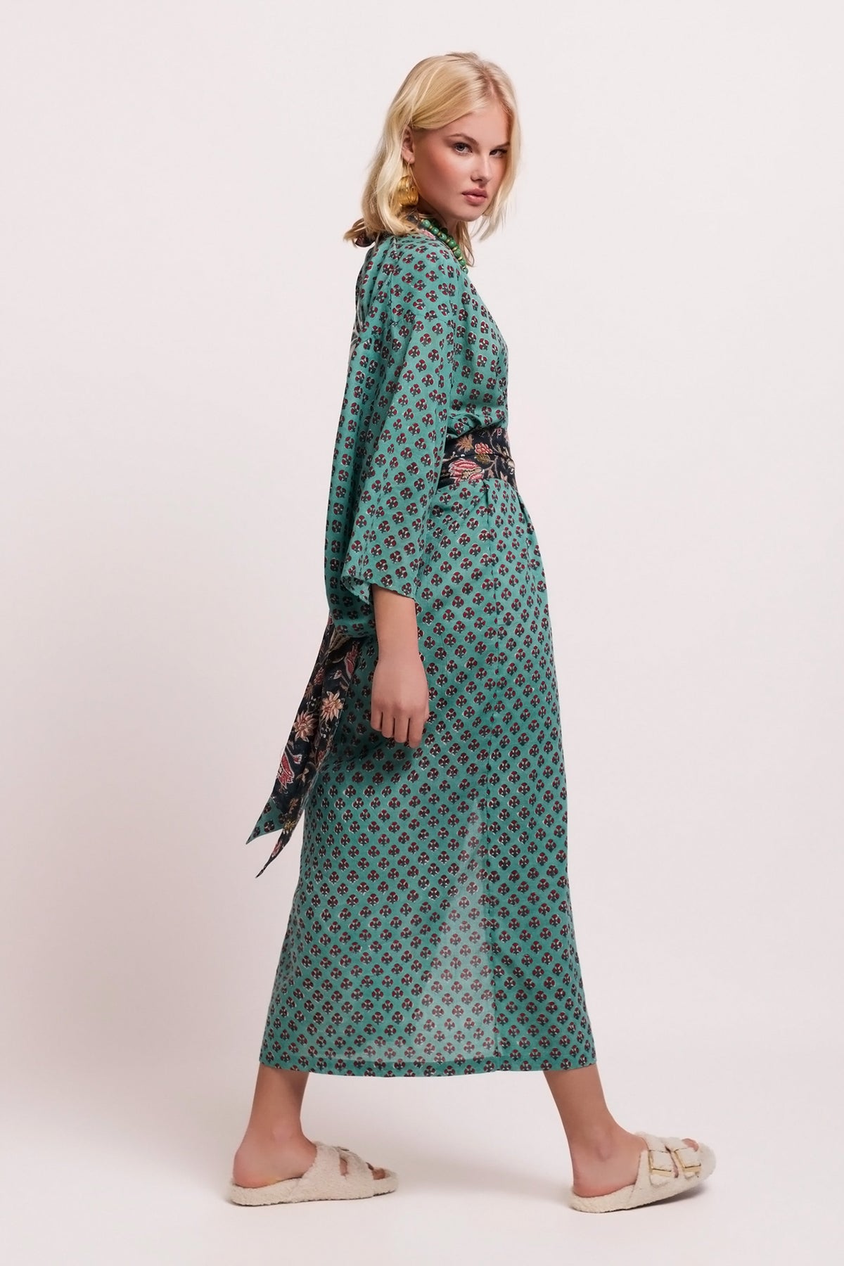 Demoiselle Turquoise Kimono in S/M TURQUOISE - Sustainable Fashion by KLEED LOUNGEWEAR