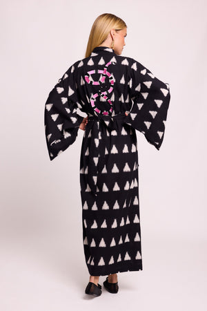 Black Savannah Snake Kimono in XS/S BLACK - Sustainable Fashion by KLEED LOUNGEWEAR