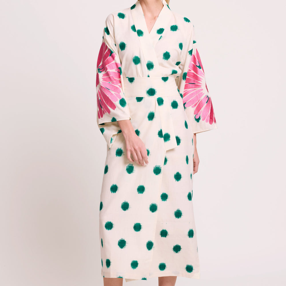 
                      
                        Green Dots Kimono [KLEED]
                      
                    