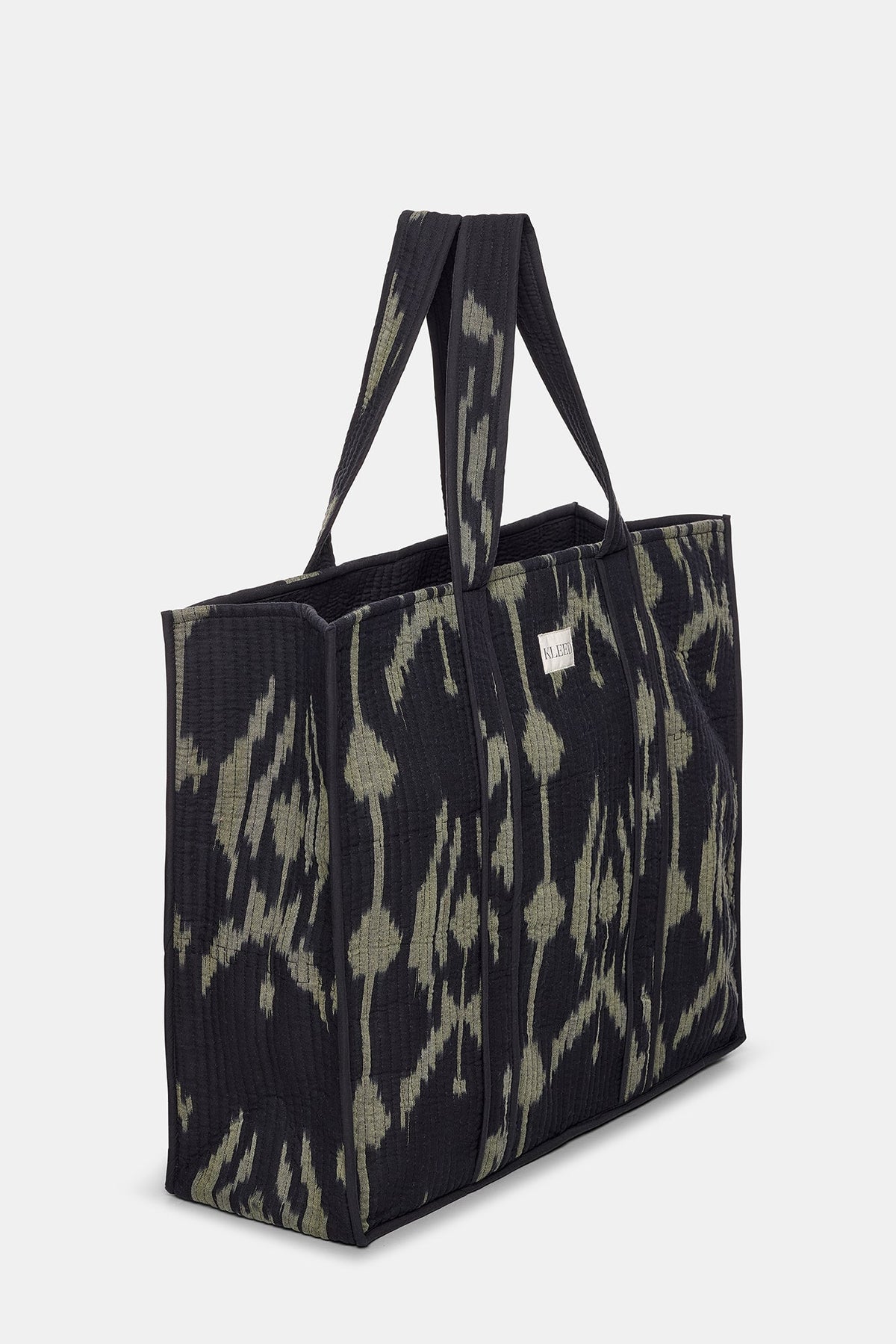 Congo Weekender in ONE SIZE BLACK - Sustainable Fashion by KLEED LOUNGEWEAR