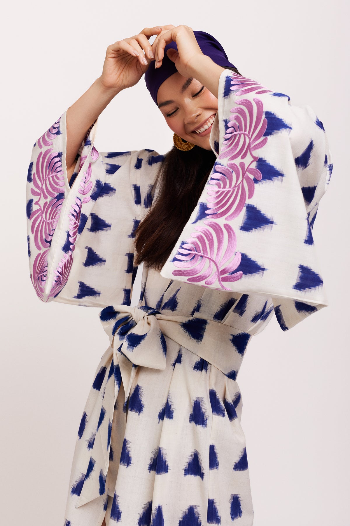 Jaisal White Kimono [KLEED]