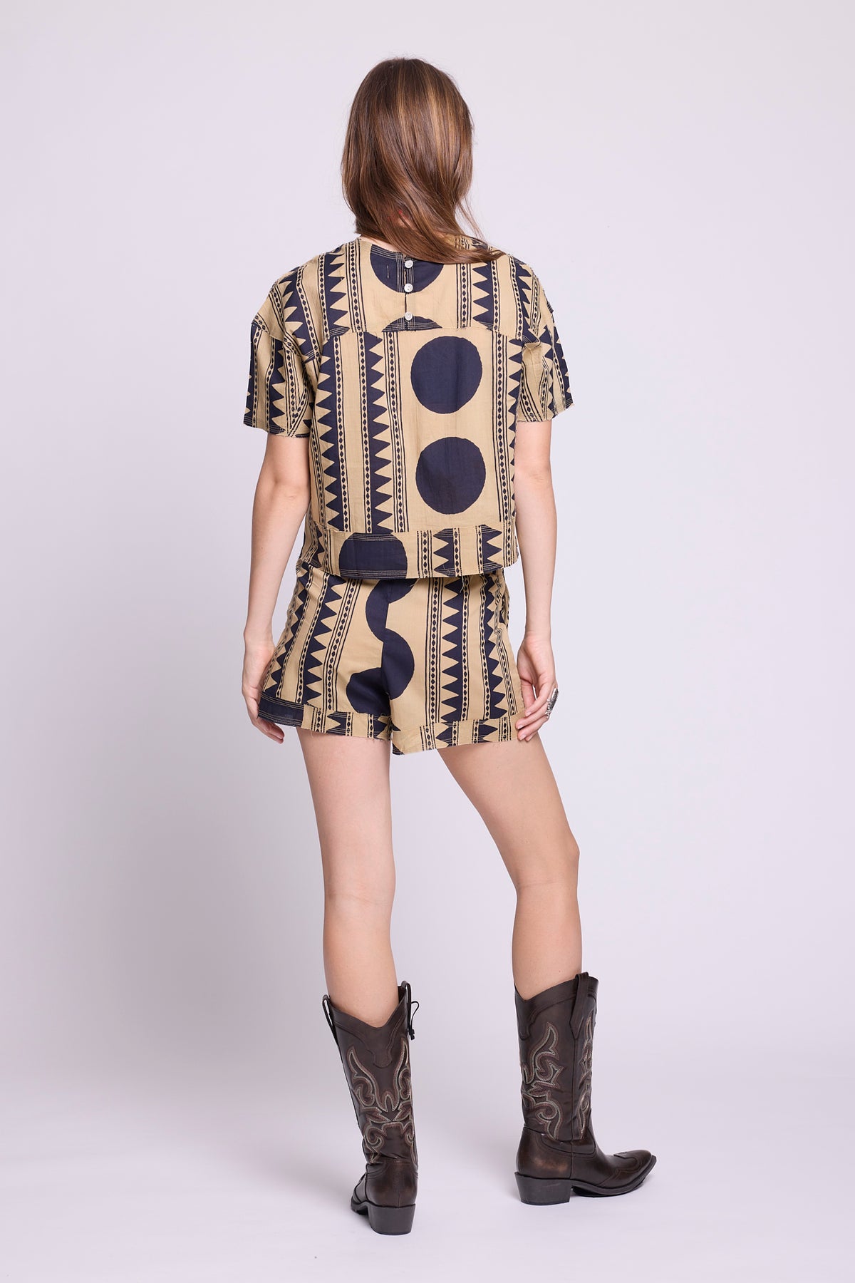 KLEED Kaner Midnight Geo cotton pyjama — relaxed fit short-sleeve top and elasticated waist shorts in navy and camel